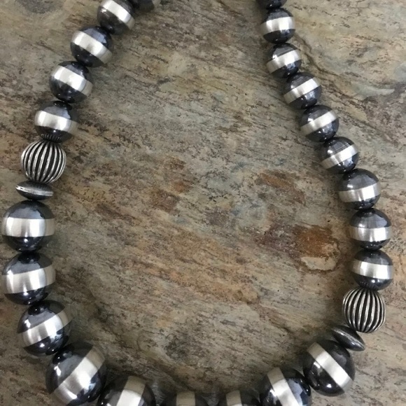 Sterling Silver Graduated Necklace.